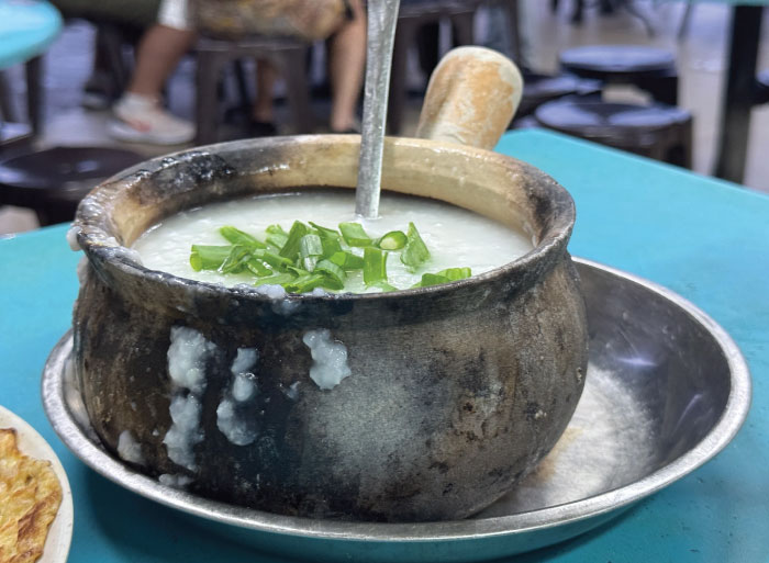 Hong Chang Frog Porridge and BBQ Fish
