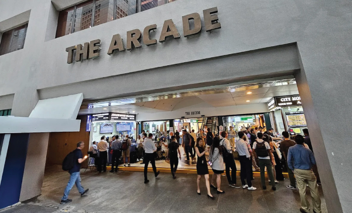 Money Exchange at the Arcade